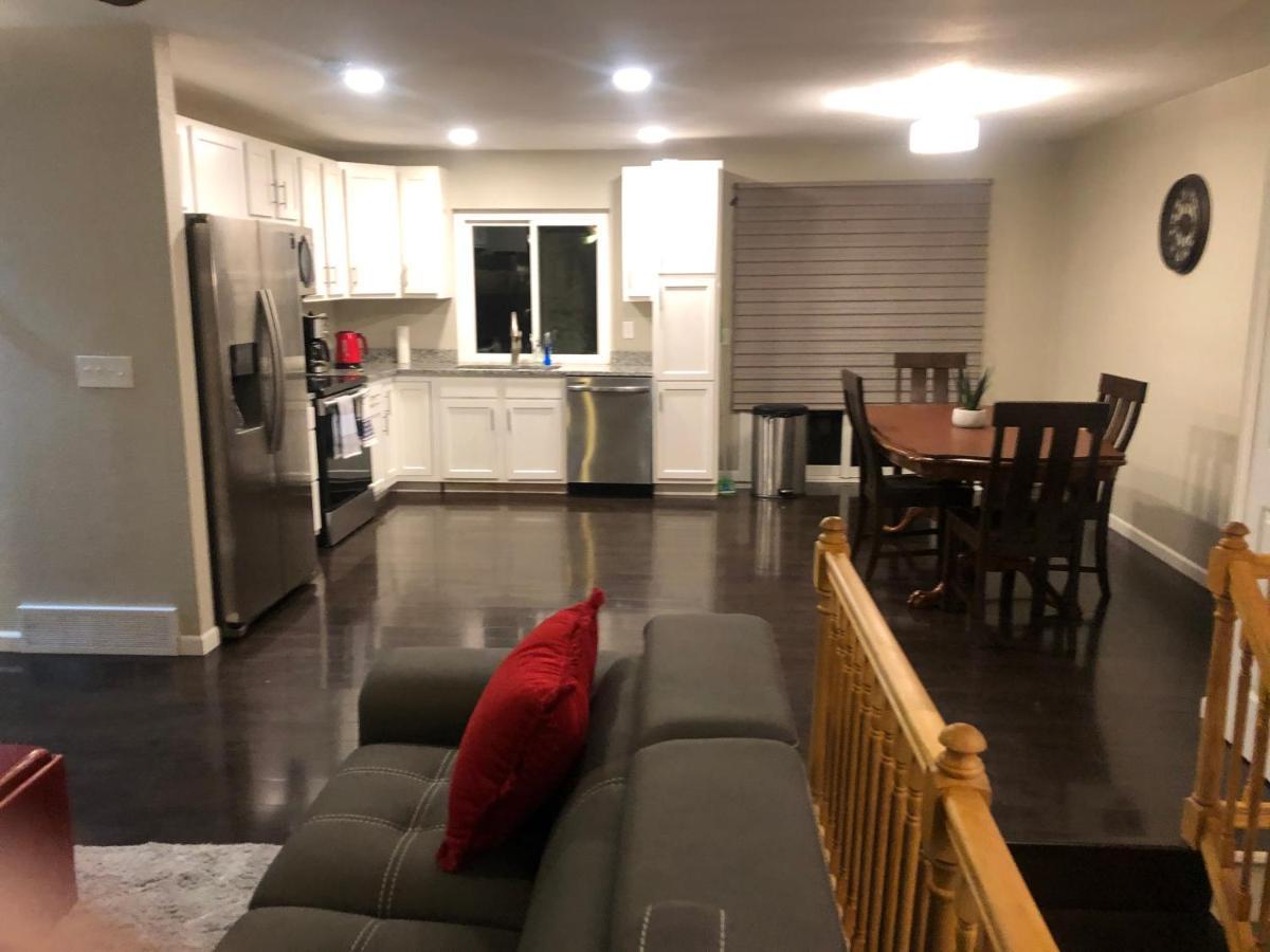 Milehi Vacation Home Pet Friendly Aurora Exterior foto